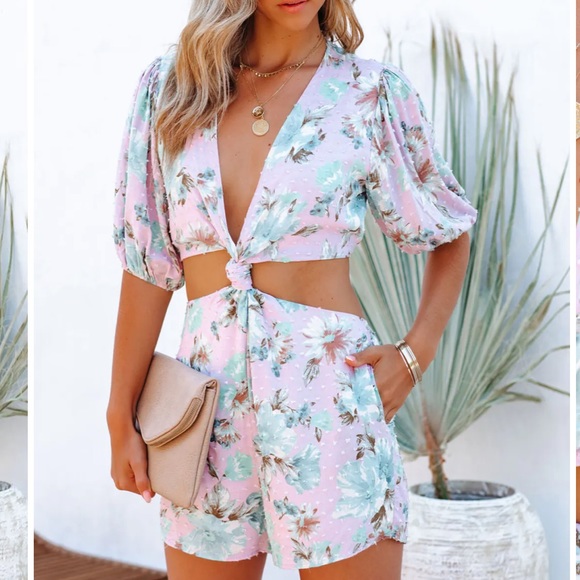 Floral knotted romper - Picture 1 of 3